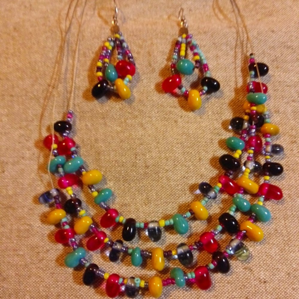 "An Array of Colors' Necklace and Earrings Set